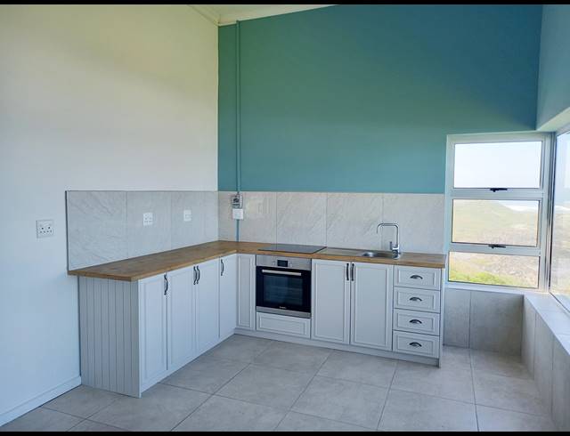 3 BEDROOM APARTMENT RENTED IN SEAVIEW